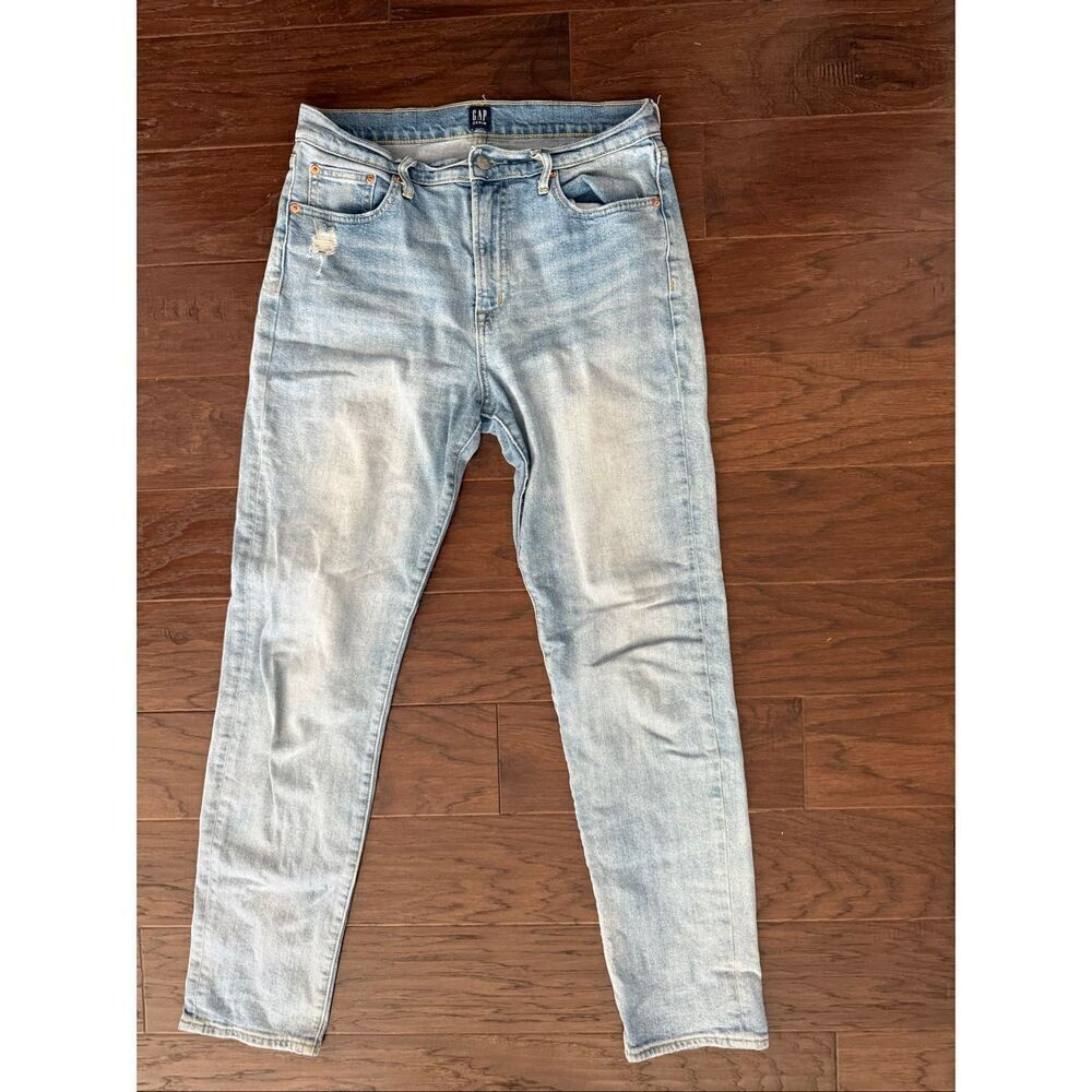 GAP Light Wash Girlfriend Jeans 29 Tall